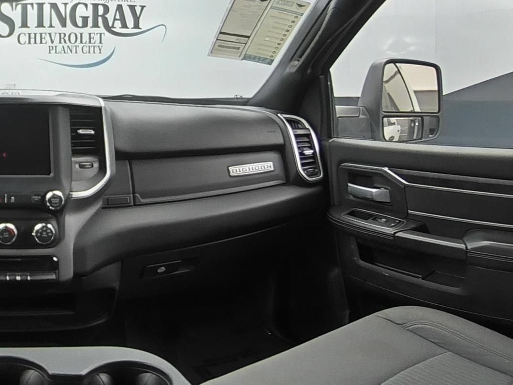 Used 2024 RAM 2500 Big Horn AWD/4WD image 15