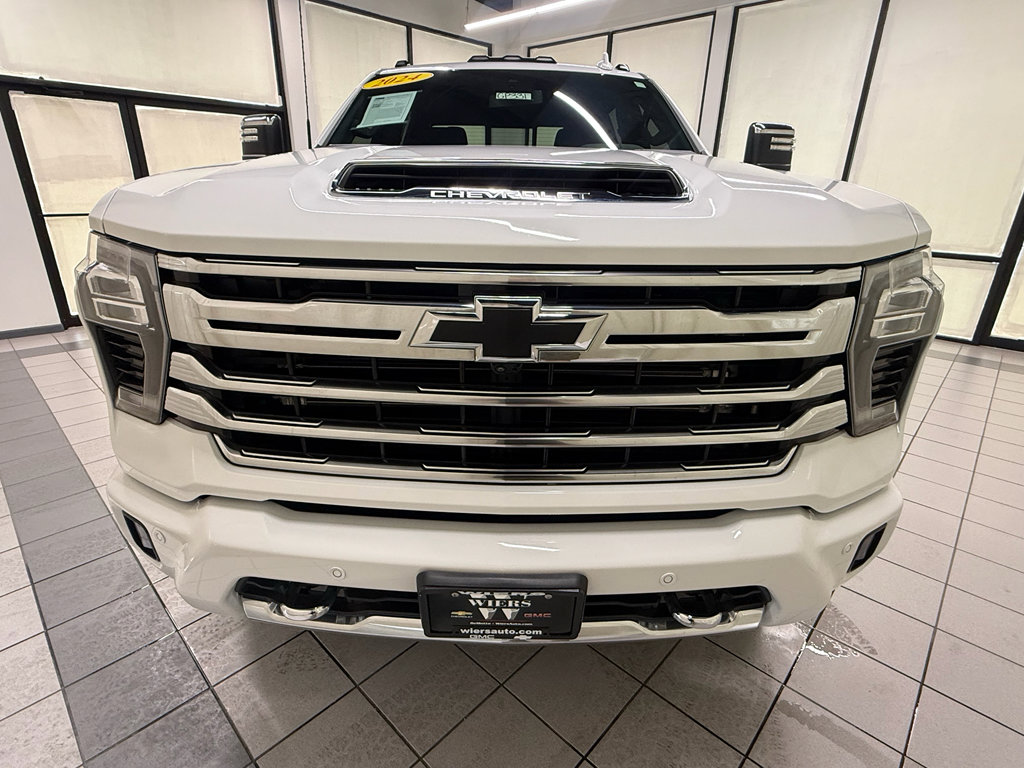 Certified 2024 Chevrolet Silverado 2500 High Country AWD/4WD image 11
