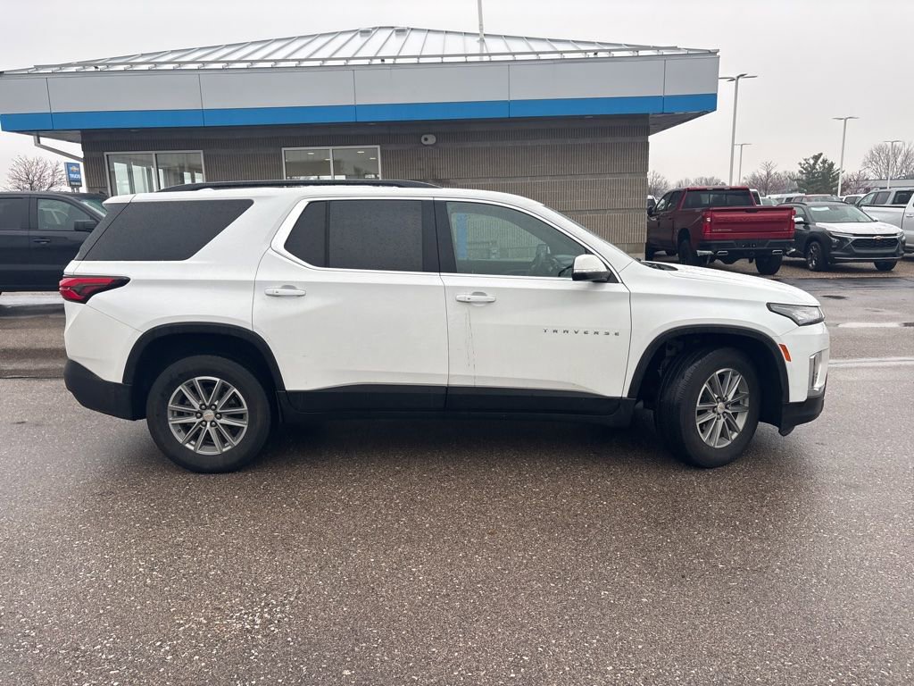 Used 2023 Chevrolet Traverse LT image 11