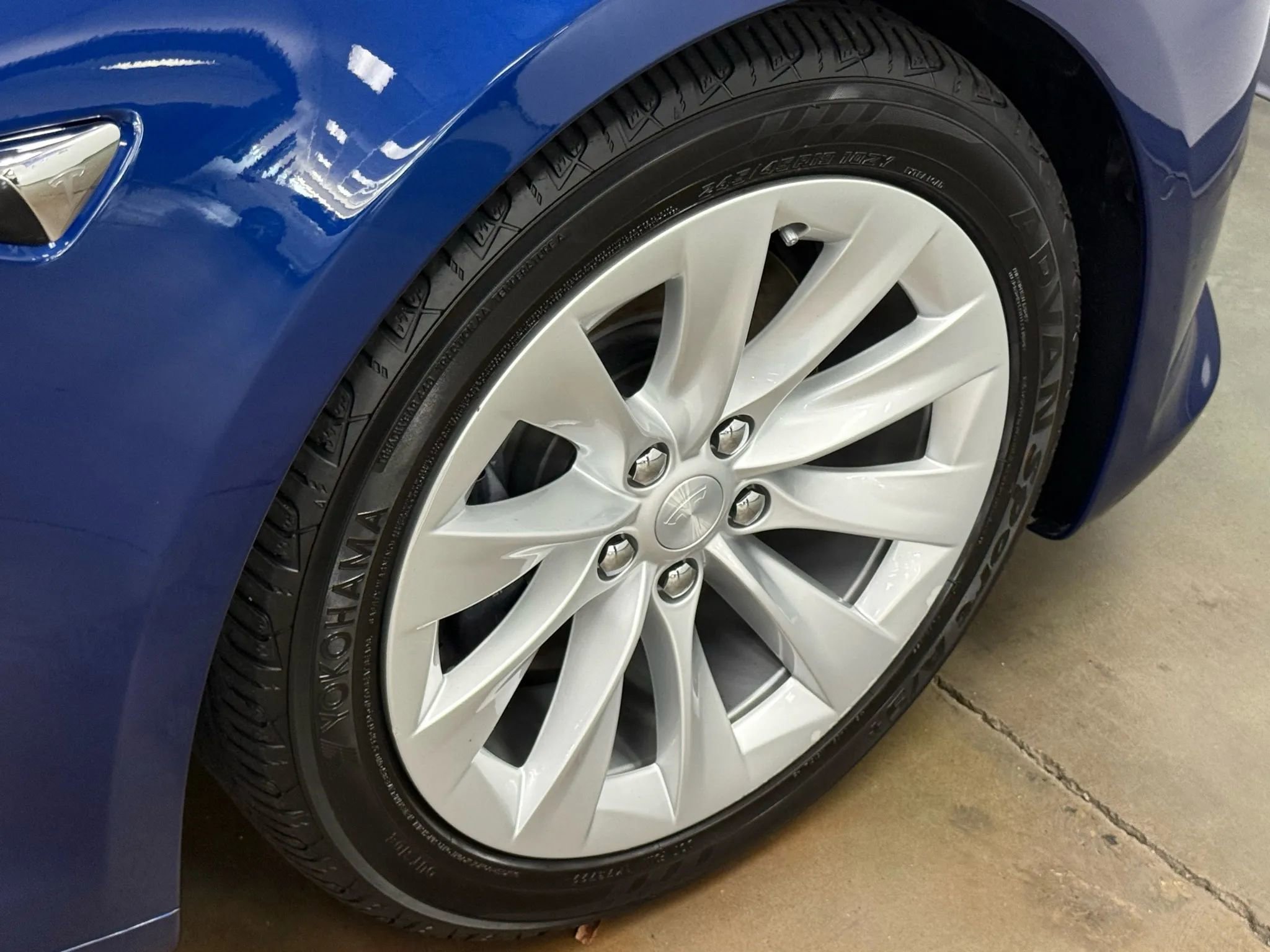 Used 2019 Tesla Model S Standard Range image 21