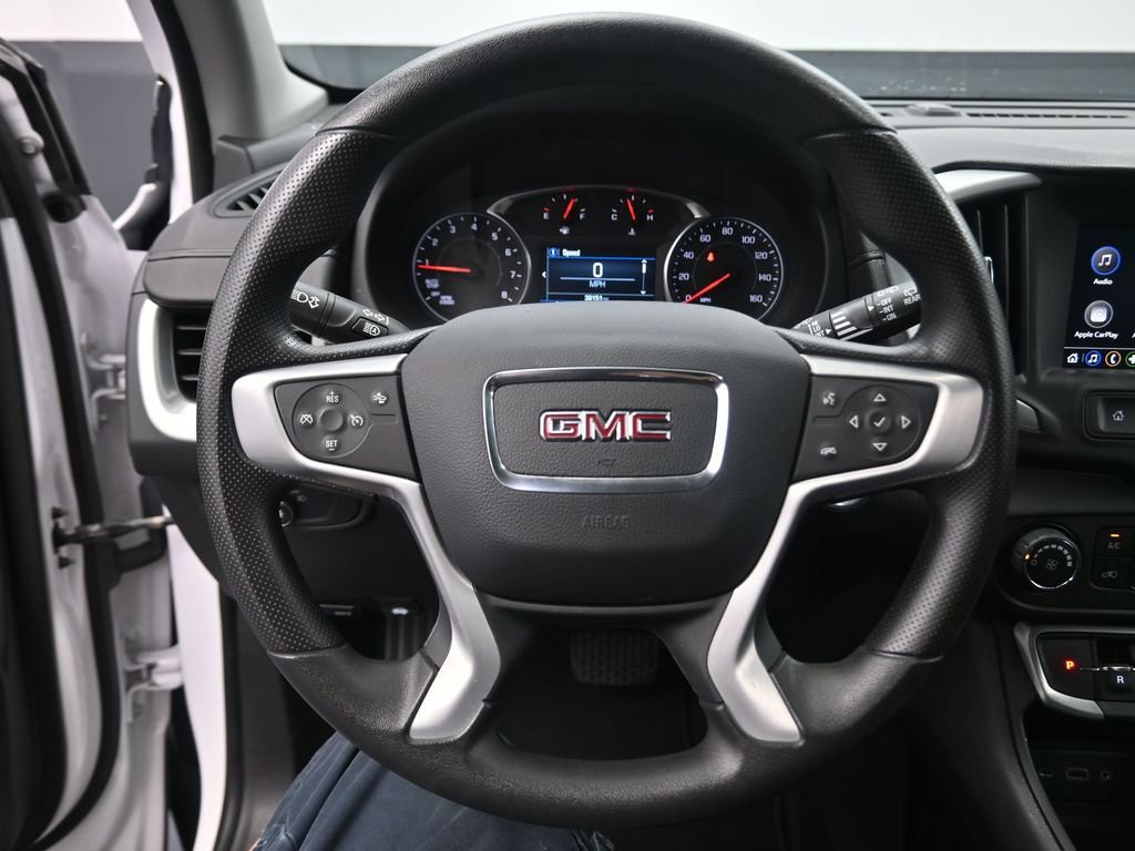 Used 2024 GMC Terrain SLE image 6