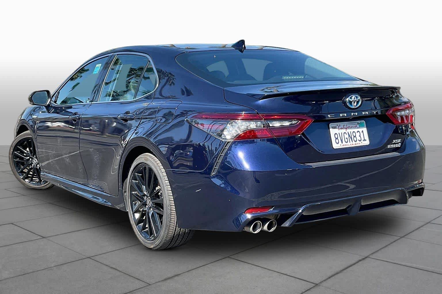 Used 2021 Toyota Camry XSE FWD image 11