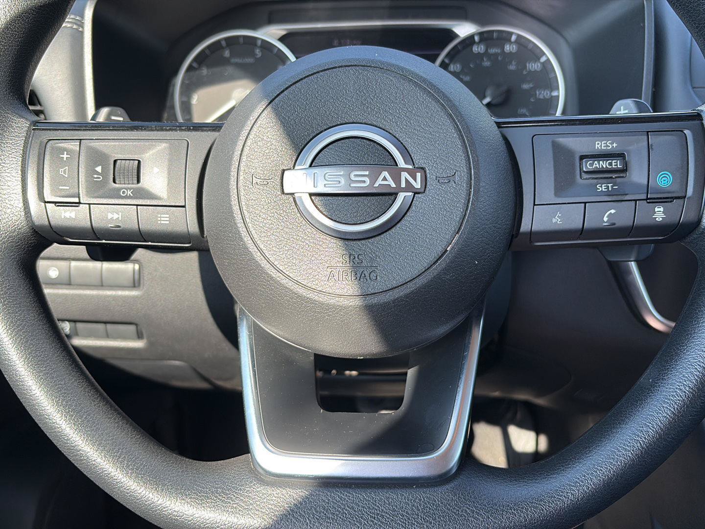 Used 2023 Nissan Rogue SV AWD/4WD image 9