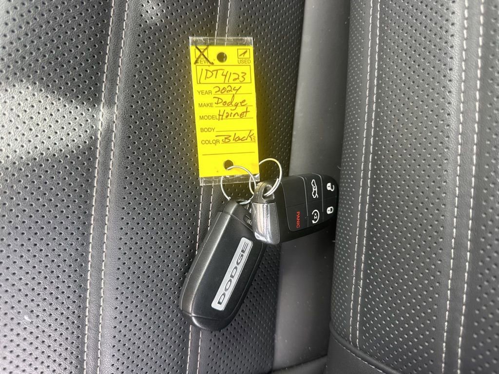 Used 2024 Dodge Hornet R/T Plus image 35
