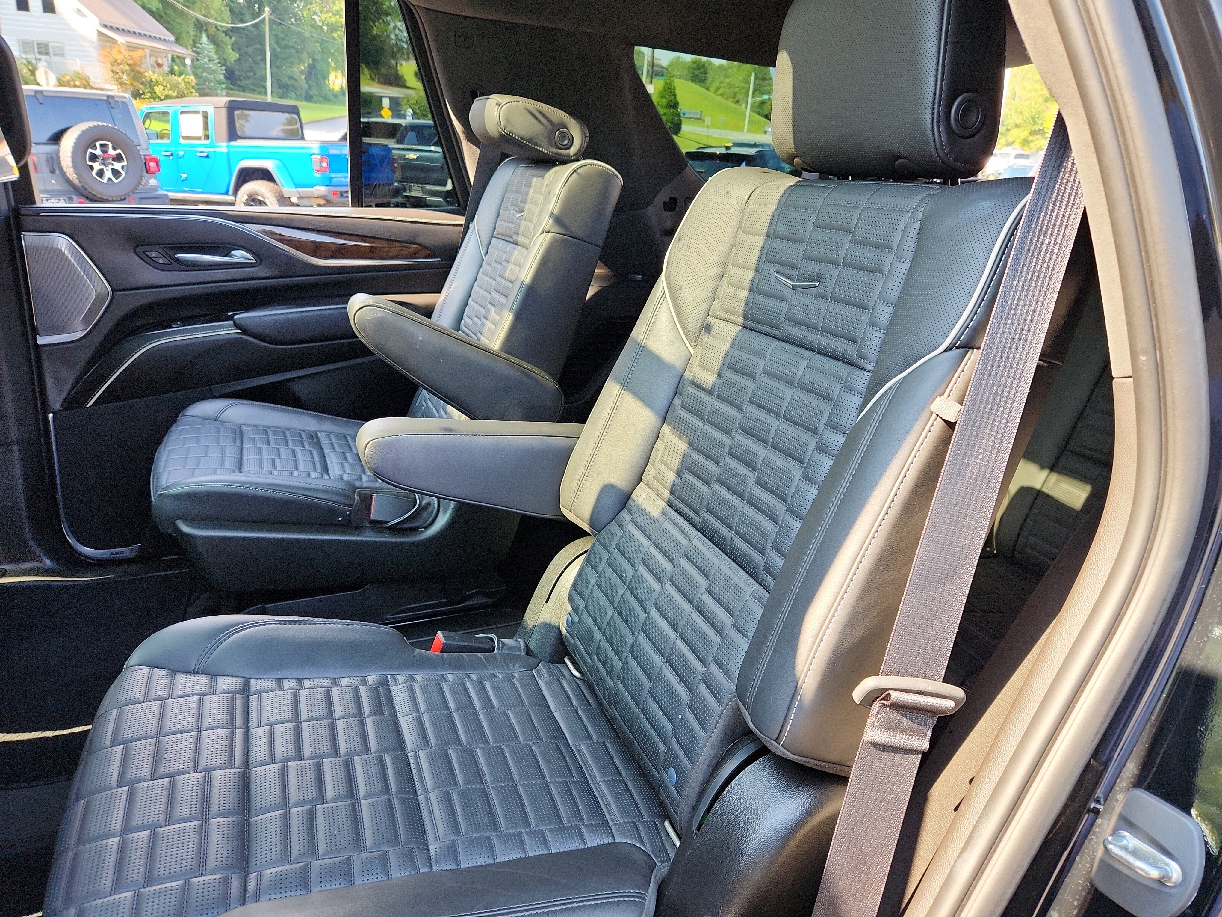 Used 2021 Cadillac Escalade Sport Platinum image 51