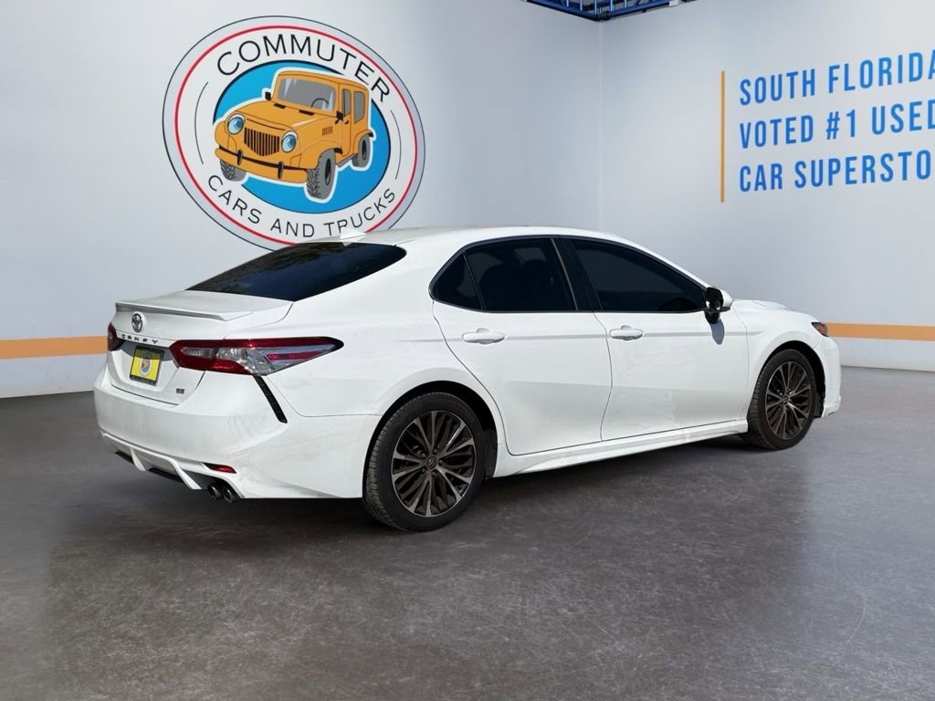 Used 2020 Toyota Camry SE w/ Convenience Package image 6