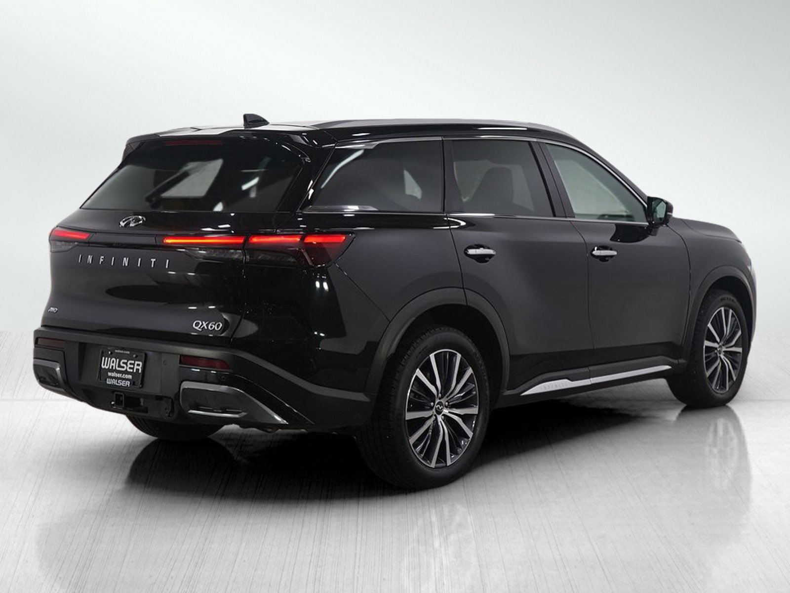 Used 2024 INFINITI QX60 Sensory image 6