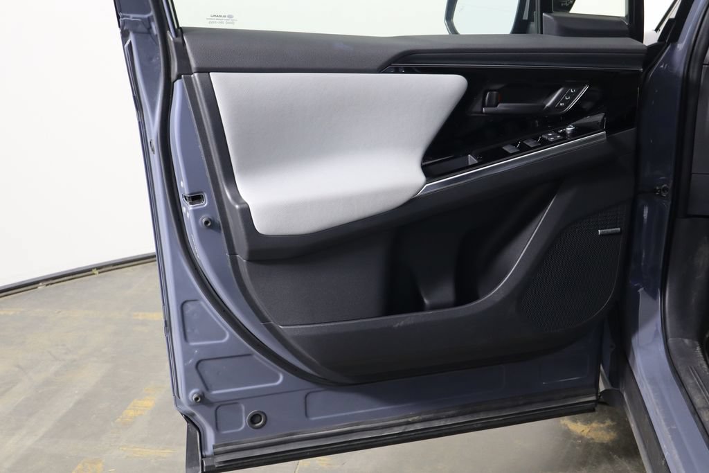 Used 2023 Subaru Solterra AWD image 18