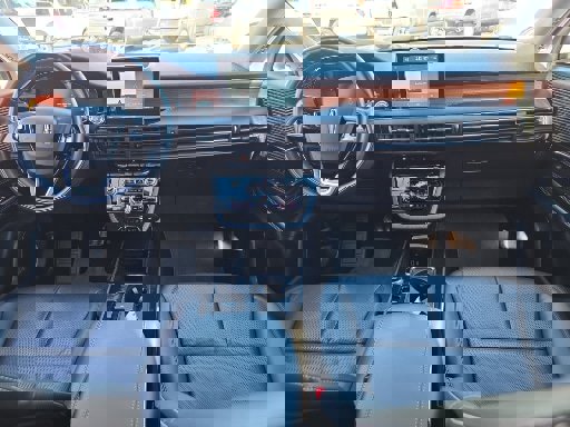 Used 2022 Lincoln Corsair Reserve w/ Equipment Group 201A image 2