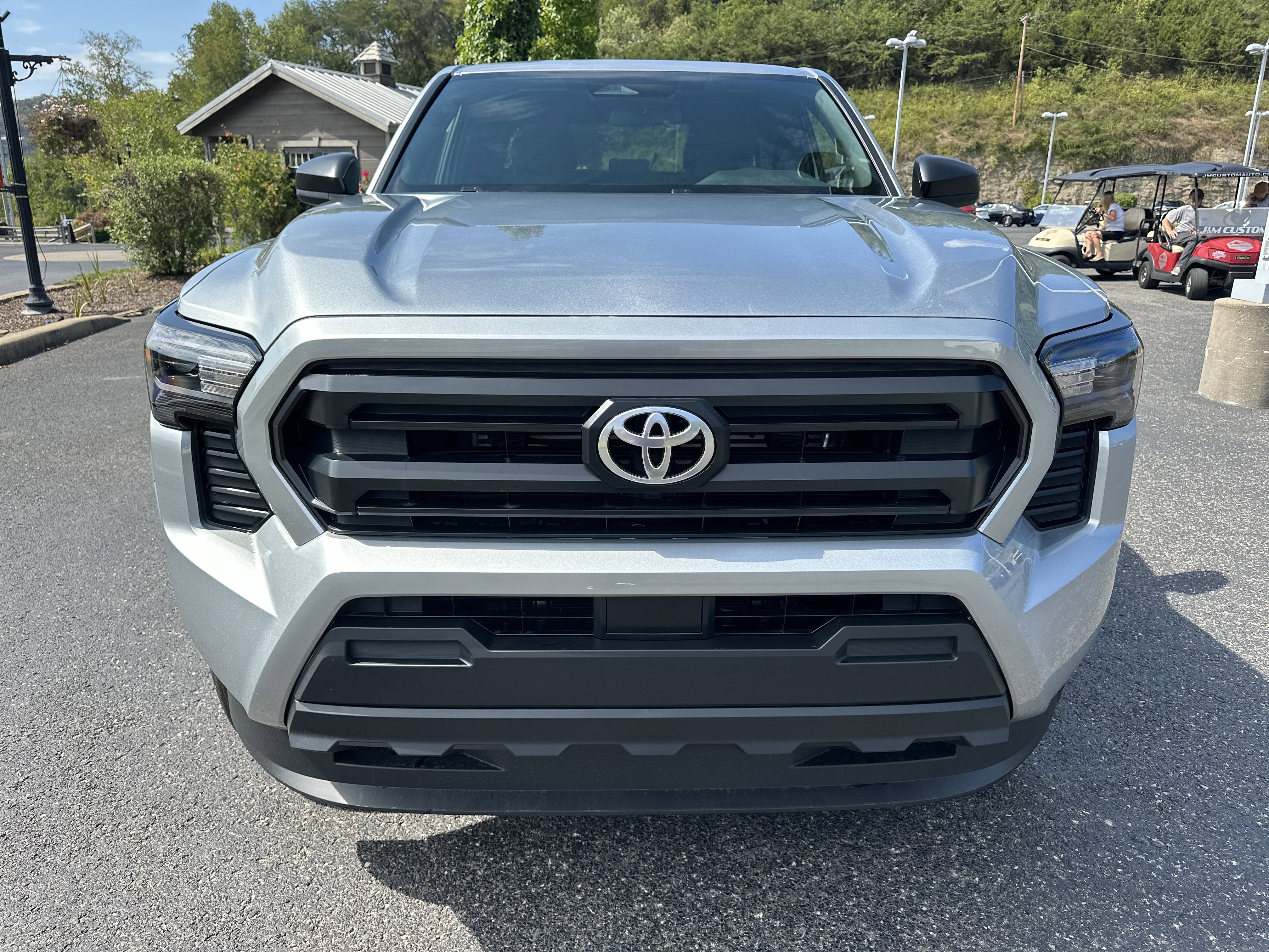 New 2025 Toyota Tacoma SR image 5