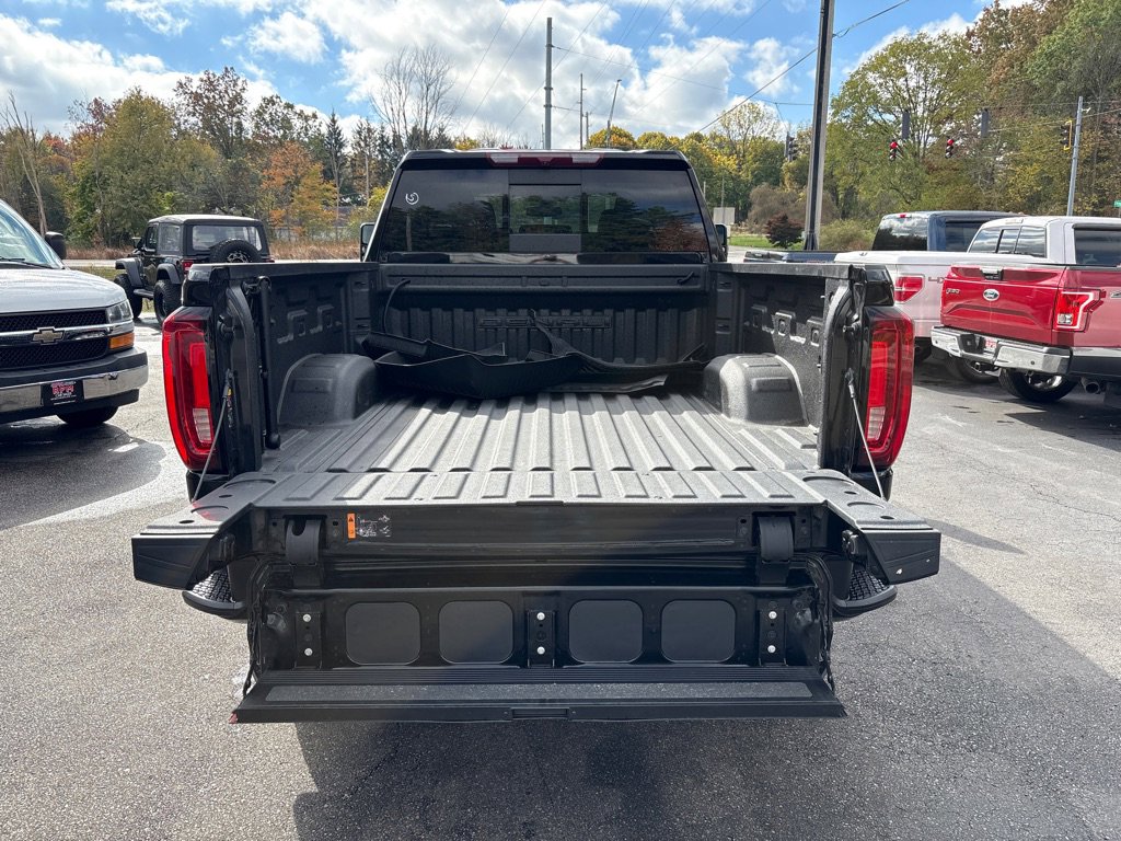 Used 2023 GMC Sierra 2500 Denali image 5