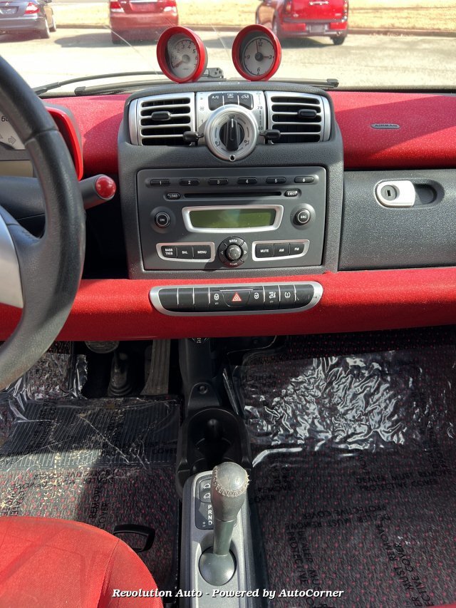 Used 2009 smart fortwo passion RWD image 11