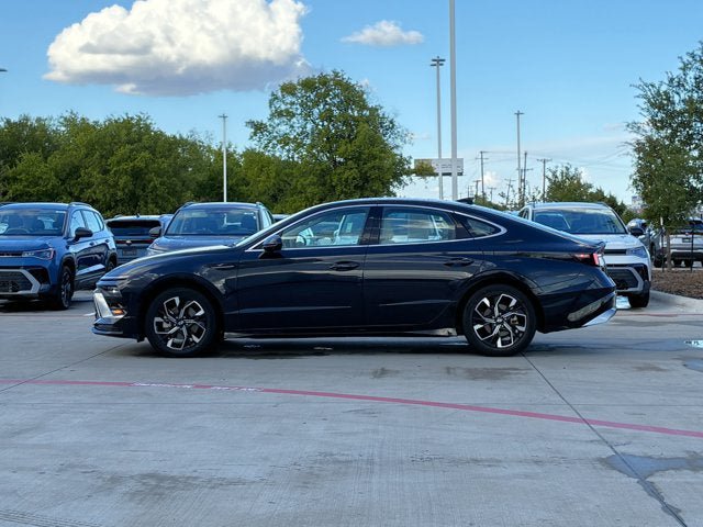 Used 2024 Hyundai Sonata SEL FWD image 4