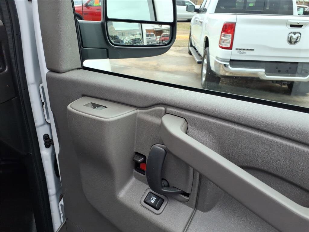 Used 2024 Chevrolet Express 2500 w/ Driver Convenience Package RWD image 12