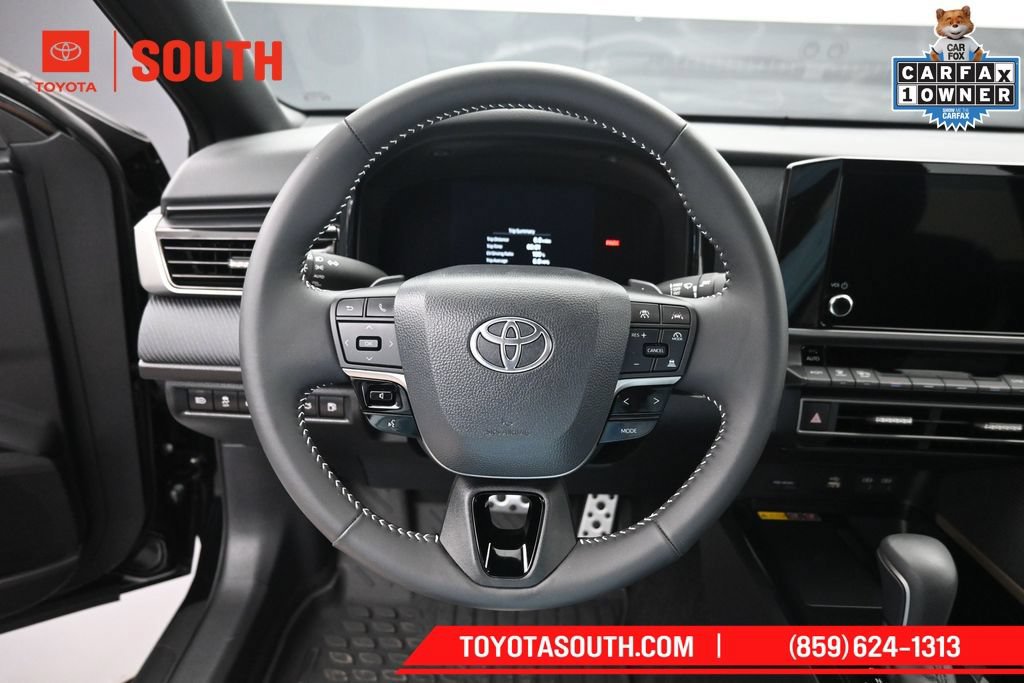 Used 2026 Toyota Camry SE FWD image 21