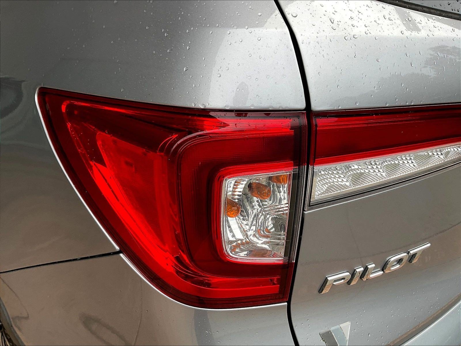 Used 2019 Honda Pilot Elite image 23