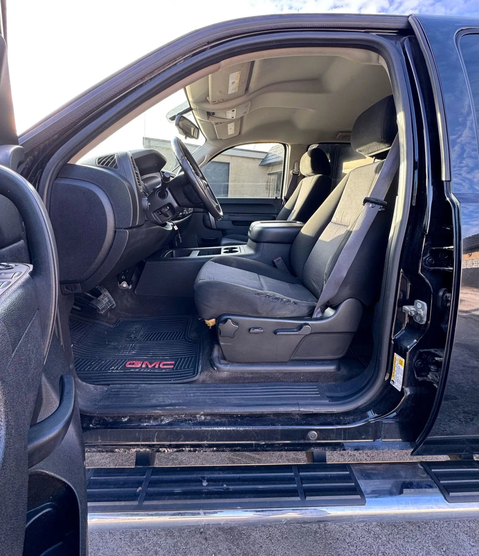 Used 2011 GMC Sierra 1500 SLE w/ Power Tech Package image 8