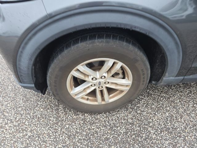 Used 2020 Ford Explorer XLT w/ Equipment Group 202A image 7