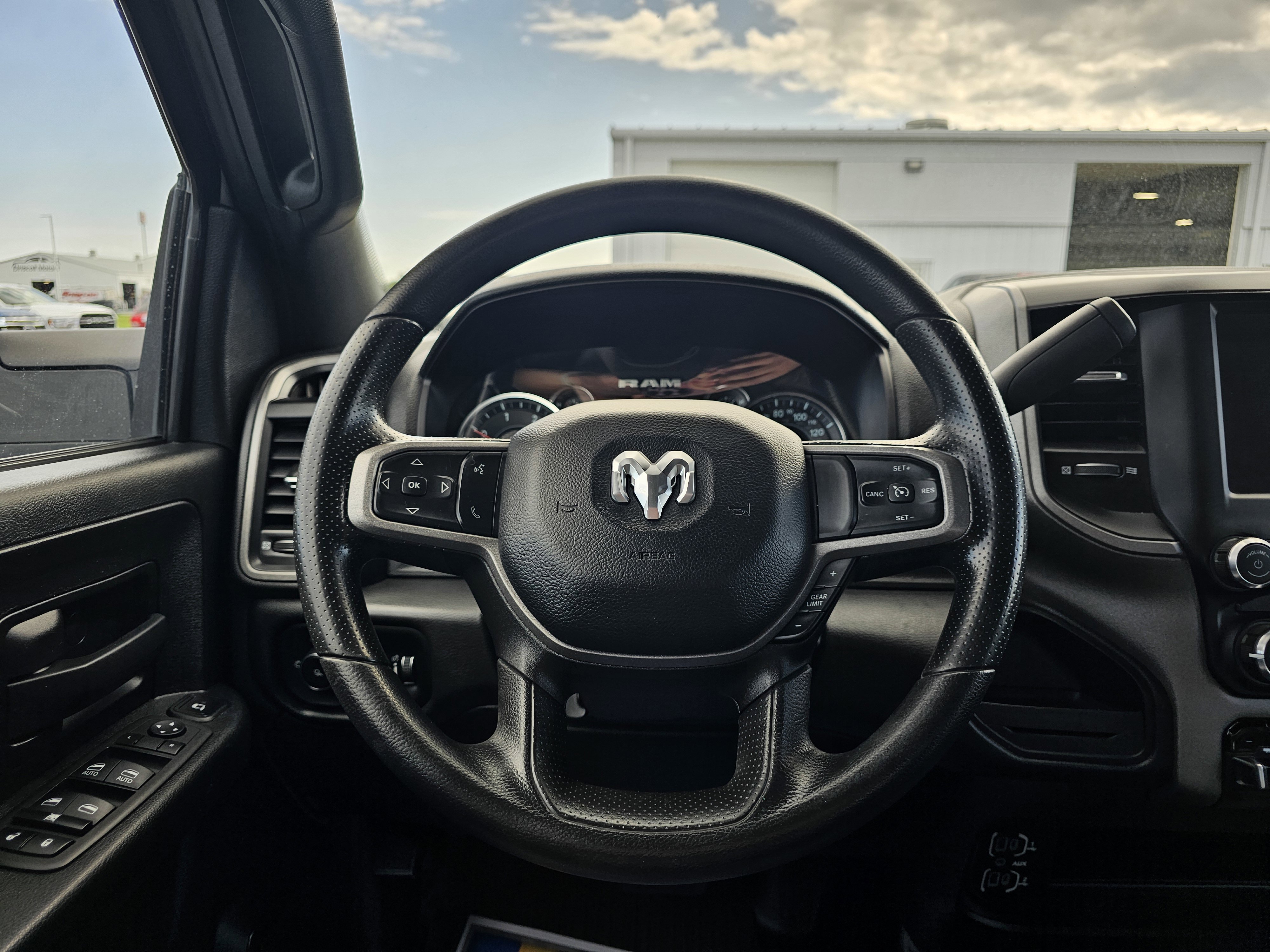 Used 2024 RAM 3500 Tradesman image 16