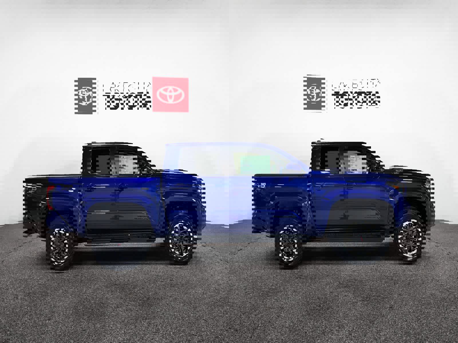 New 2025 Toyota Tacoma TRD Sport AWD/4WD image 7