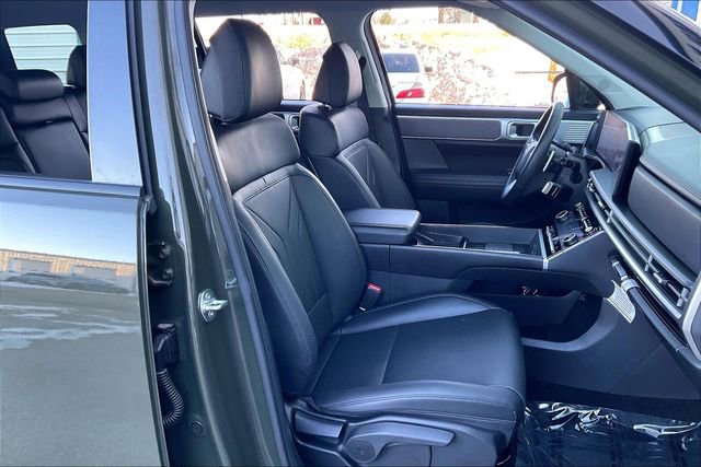 Certified 2025 Hyundai Santa Fe SEL image 7