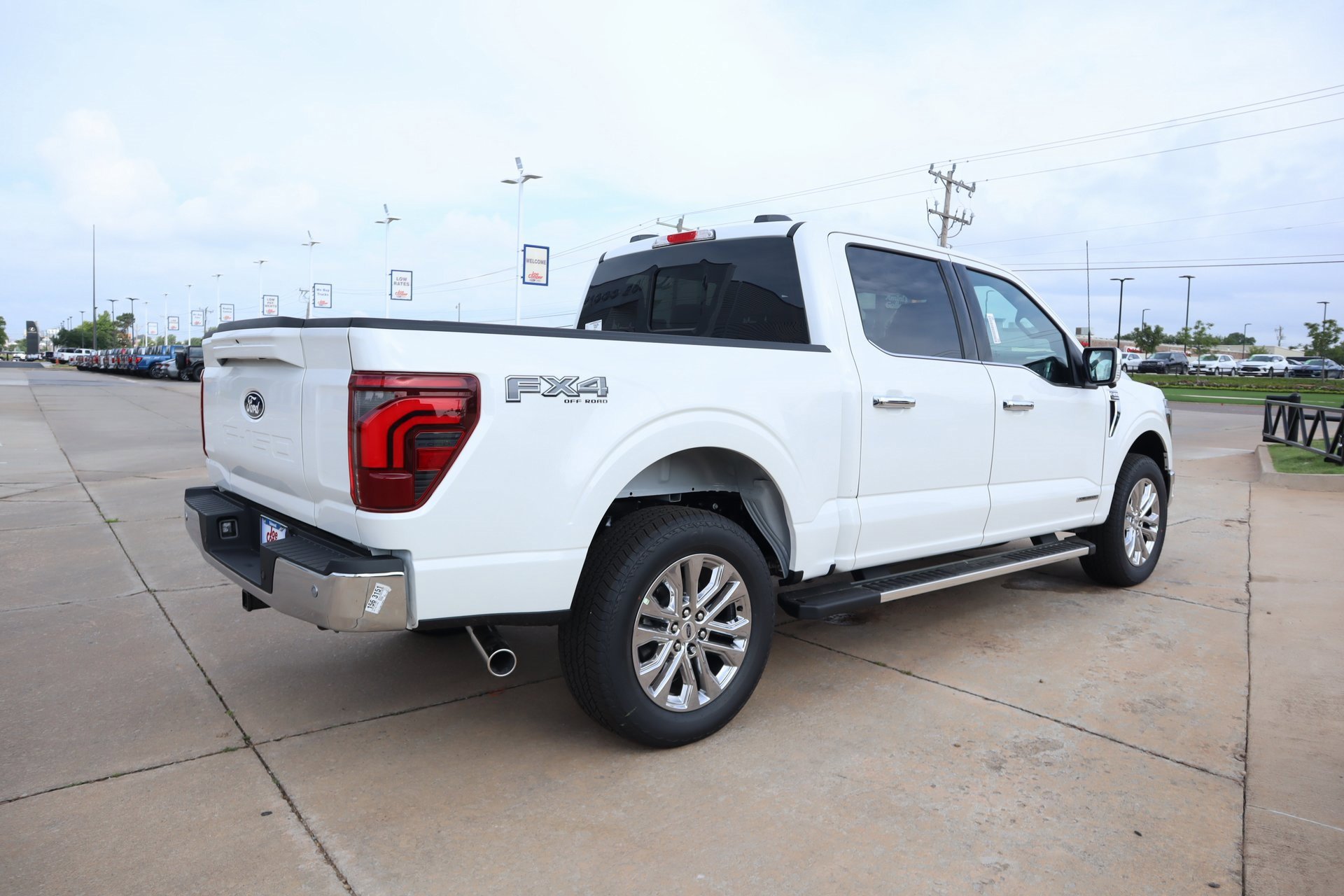 New 2025 Ford F150 Lariat w/ Equipment Group 502A High image 23