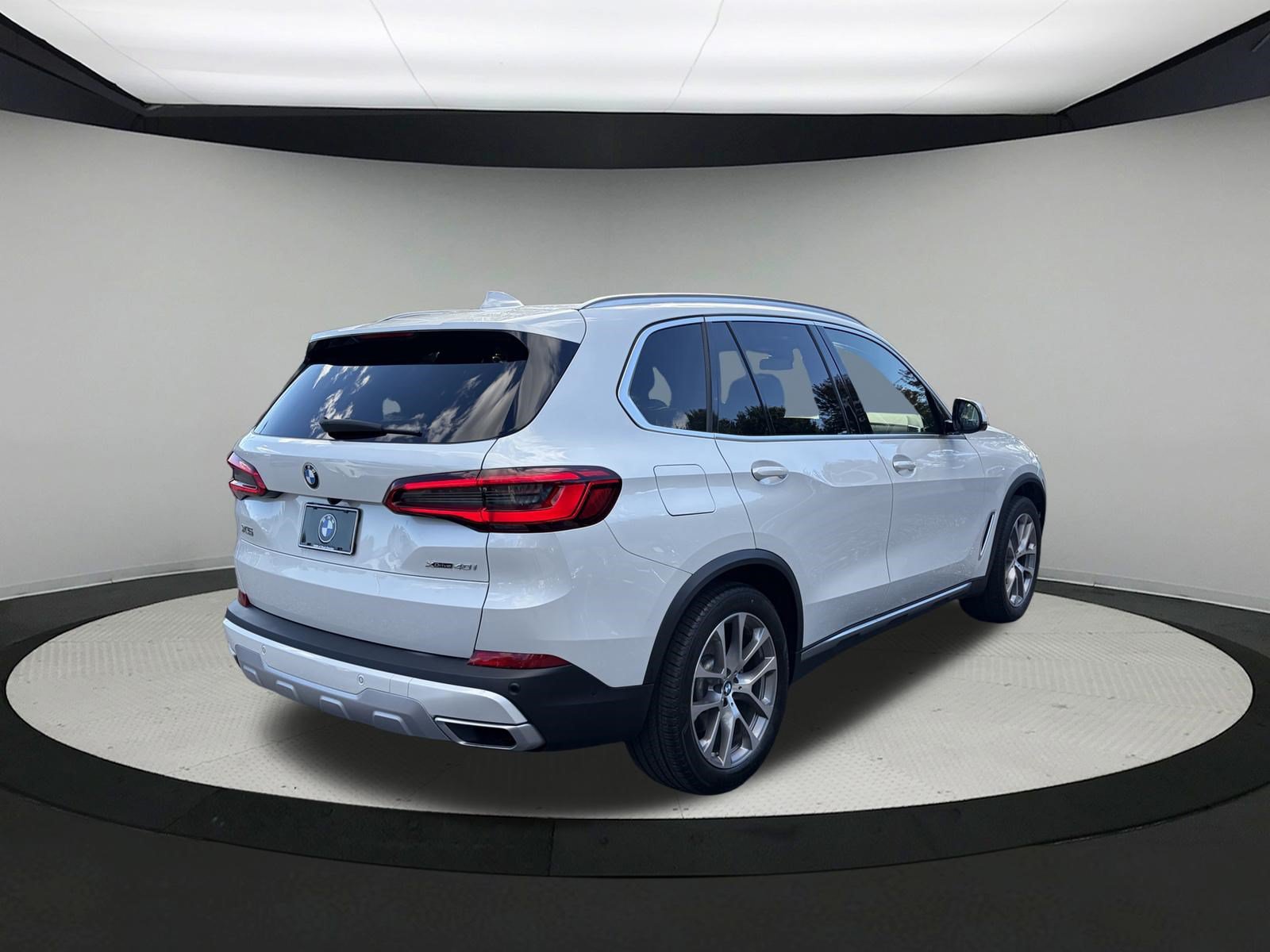 Used 2020 BMW X5 xDrive40i w/ Premium Package AWD/4WD image 5