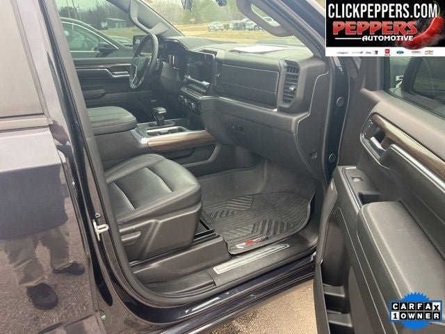 Used 2024 Chevrolet Silverado 1500 LT Trail Boss w/ Convenience Package II image 16