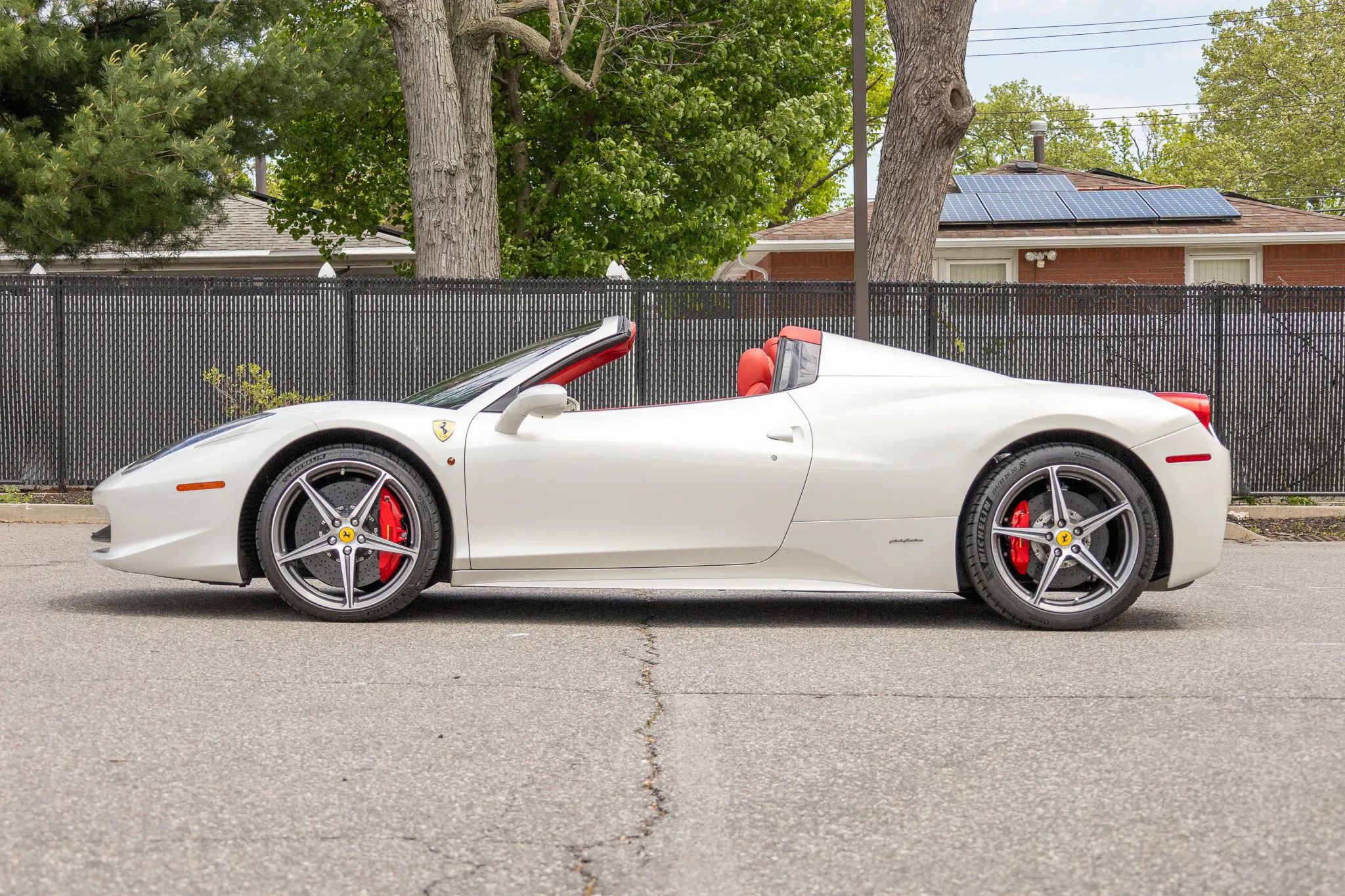 Used 2012 Ferrari 458 Spider RWD image 25