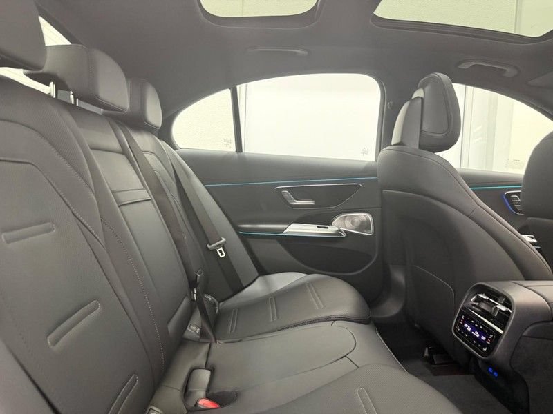 New 2026 Mercedes-Benz E 53 AMG e 4MATIC Sedan image 5