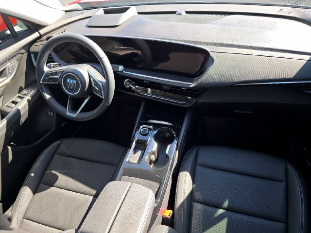Used 2025 Buick Envision Preferred AWD/4WD image 23