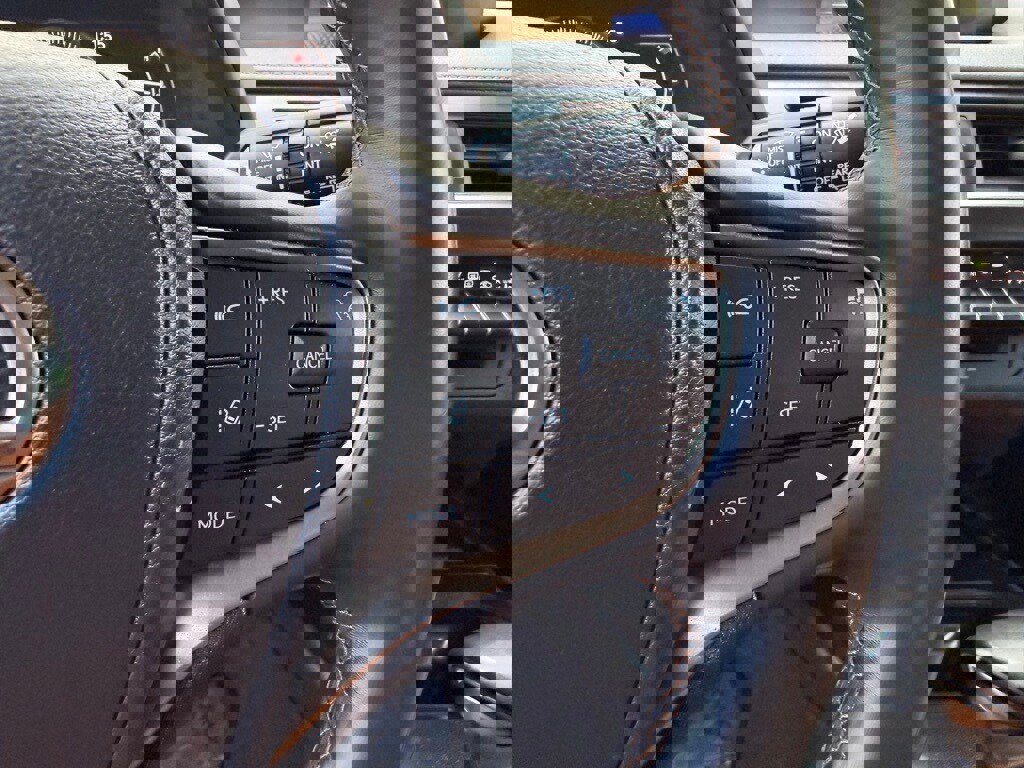 Certified 2022 Lexus UX 200 image 27