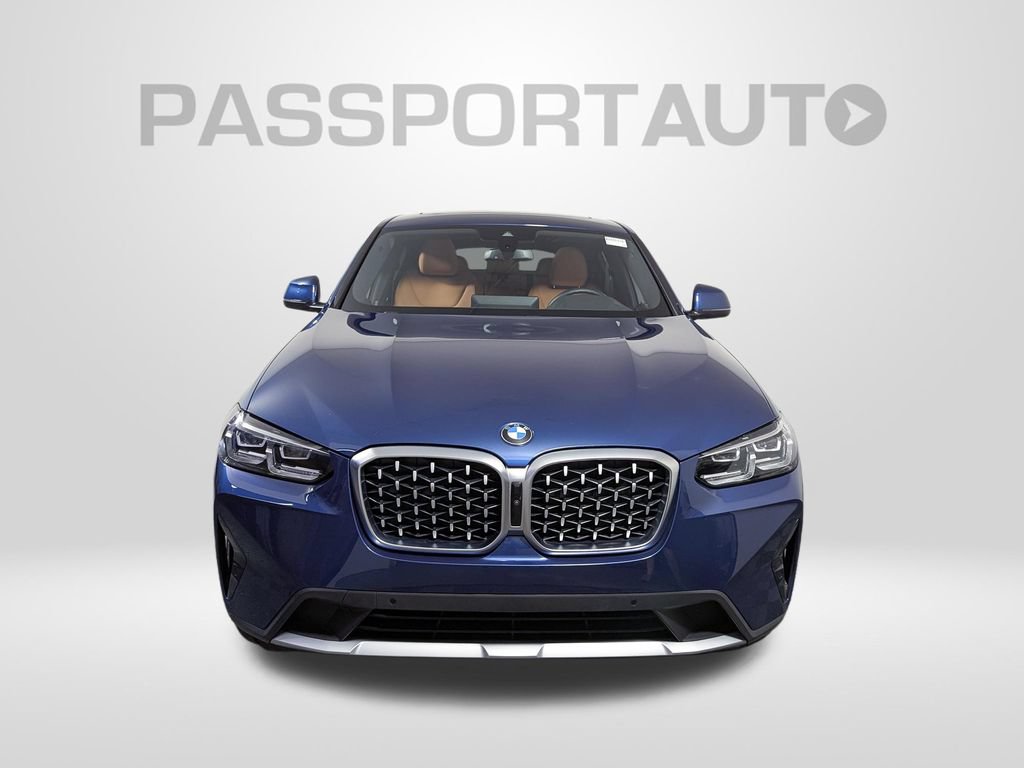 Used 2025 BMW X4 xDrive30i AWD/4WD image 12