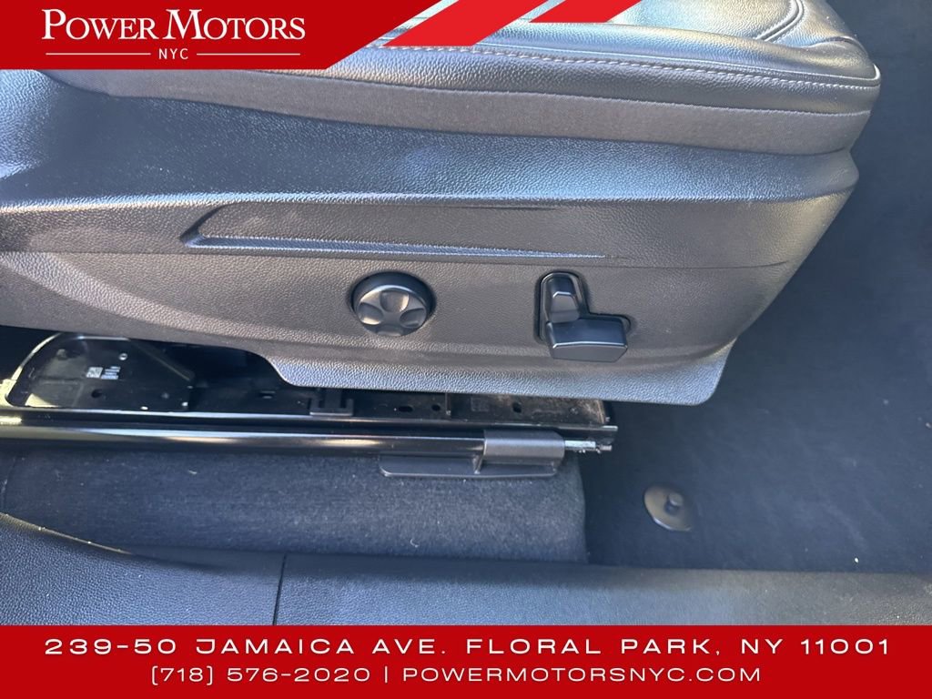 Used 2023 Alfa Romeo Stelvio Ti image 17