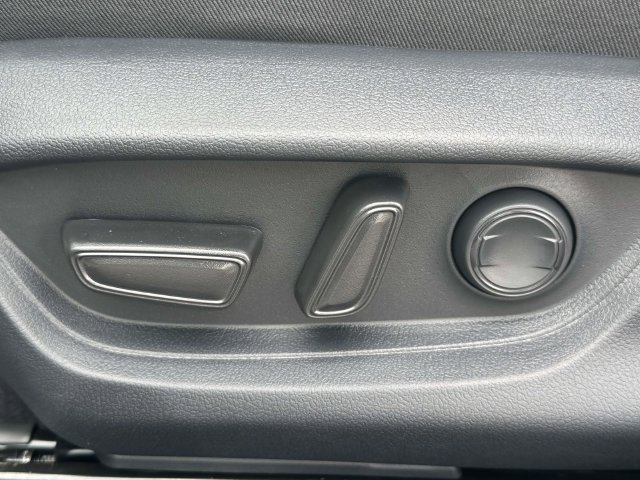 Used 2025 Toyota Camry LE w/ Convenience Package FWD image 27