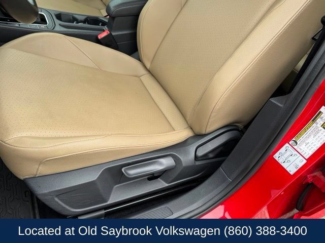Used 2019 Volkswagen Jetta SEL w/ Cold Weather Package FWD image 30