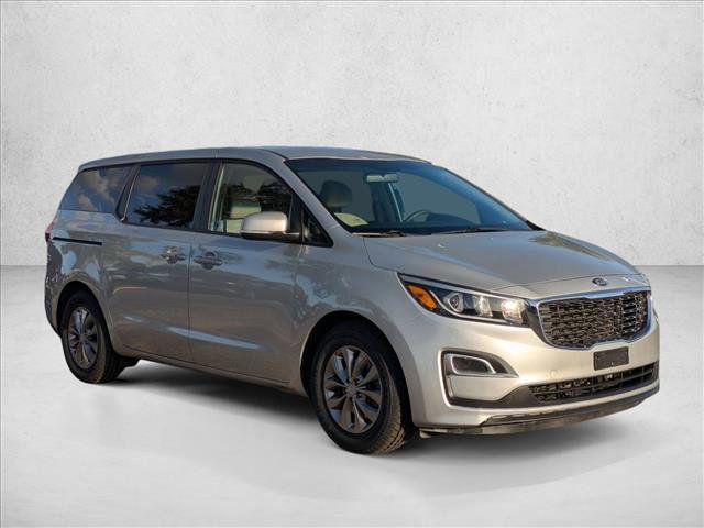 Used 2019 Kia Sedona LX image 3
