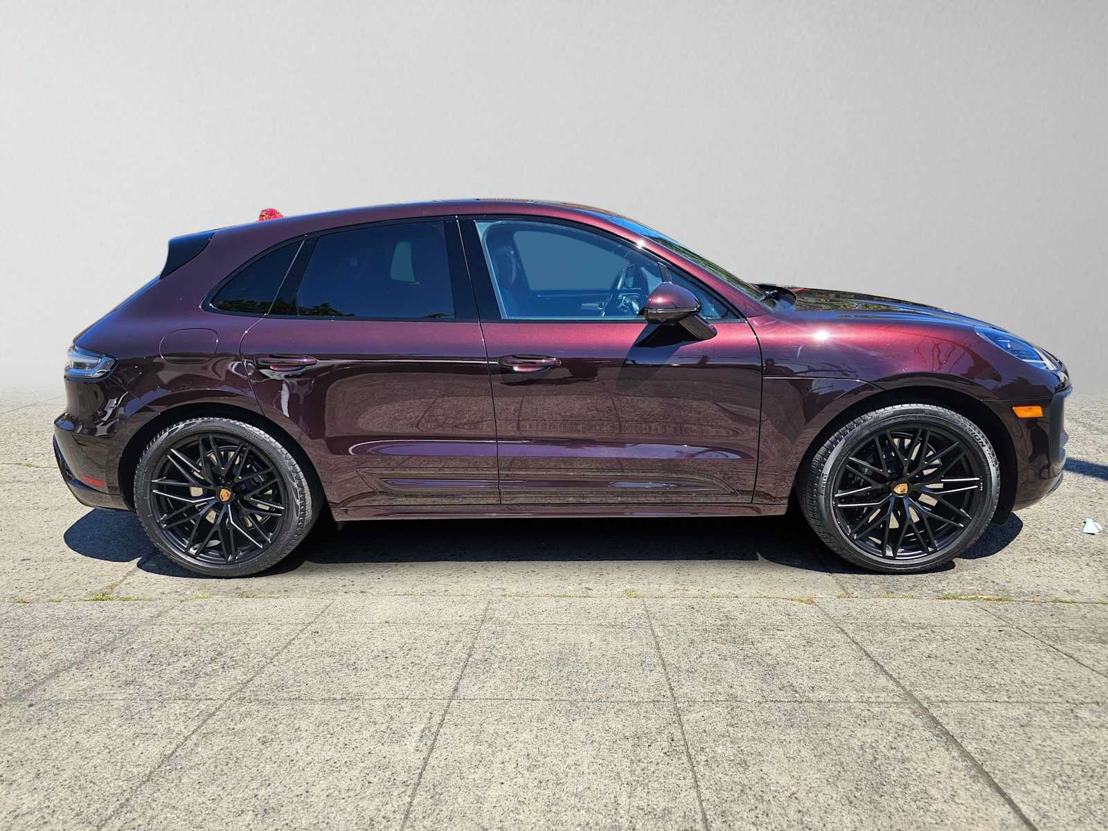 Used 2023 Porsche Macan GTS AWD/4WD image 2