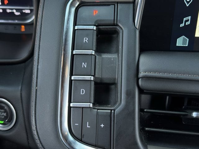 Used 2024 Chevrolet Tahoe High Country w/ Advanced Technology Package AWD/4WD image 21