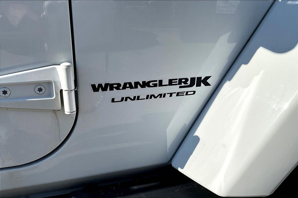 Used 2018 Jeep Wrangler Unlimited Sahara image 22