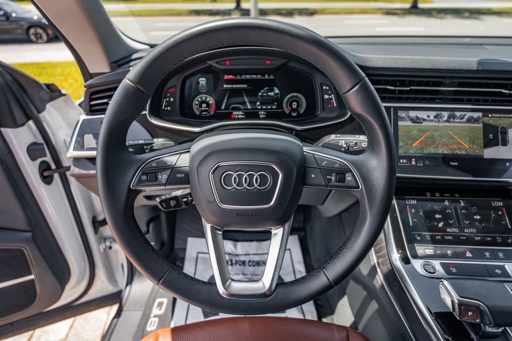 Used 2023 Audi Q8 Premium Plus w/ Premium Plus Package AWD/4WD image 23