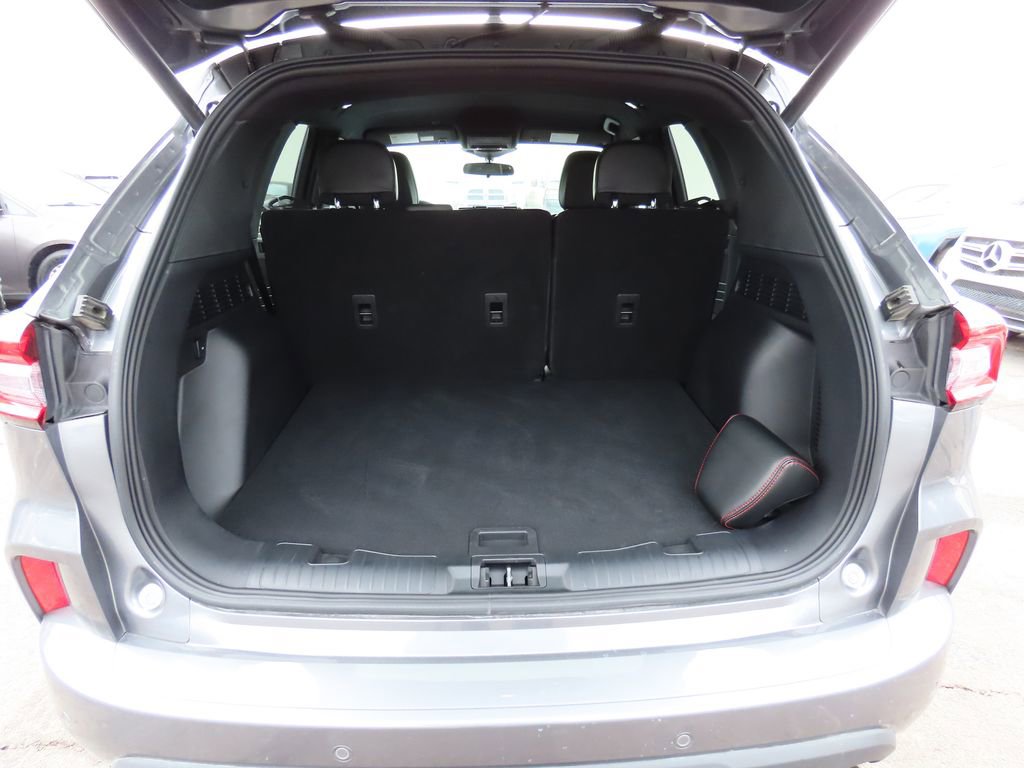 Used 2024 Ford Escape ST-Line w/ Tech Pack #1 image 18