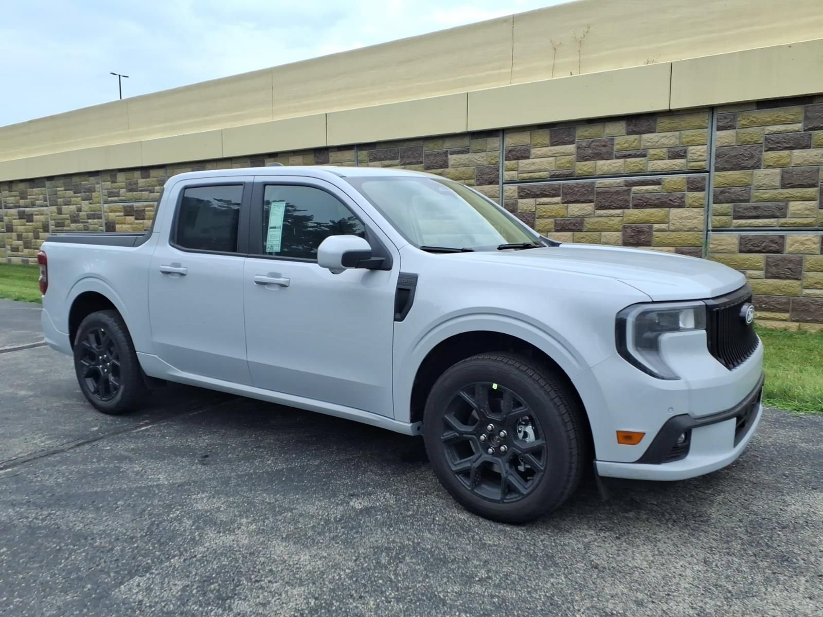 New 2026 Ford Maverick Lobo AWD/4WD image 1