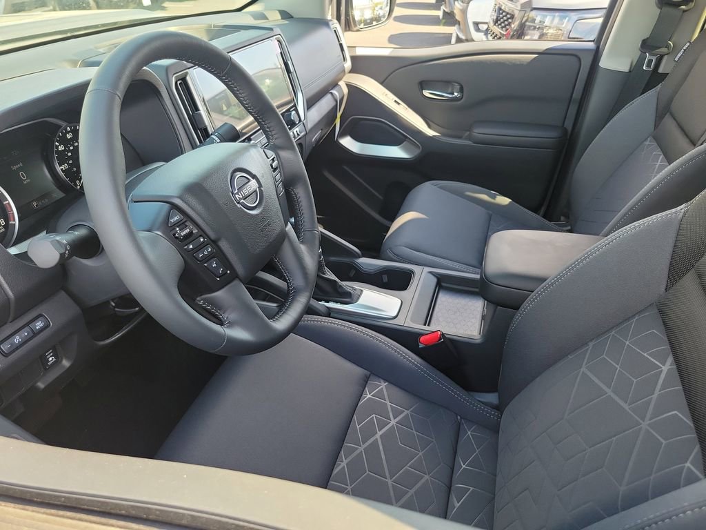 New 2026 Nissan Frontier SV w/ SV Convenience Package image 3