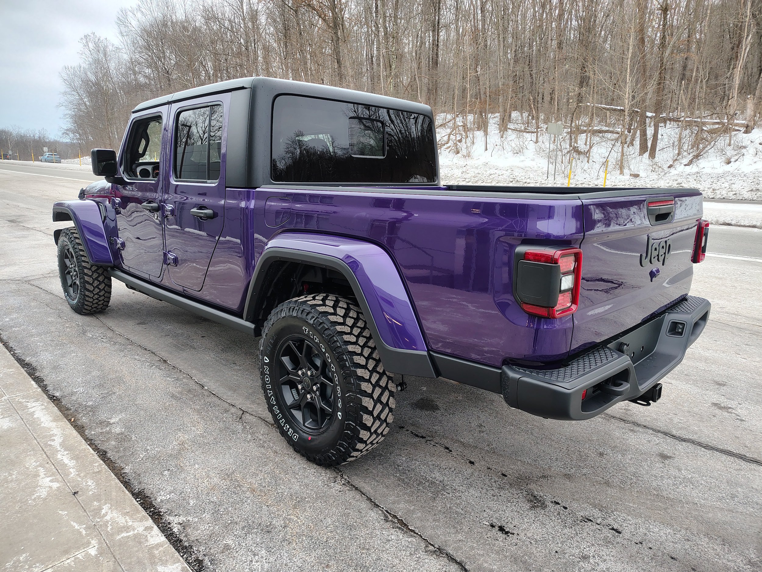 New 2026 Jeep Gladiator Sport AWD/4WD image 8