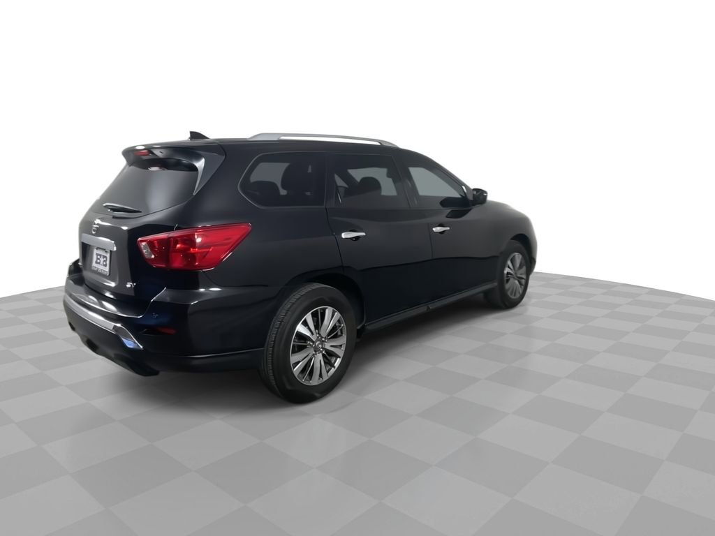 Used 2020 Nissan Pathfinder SV image 8