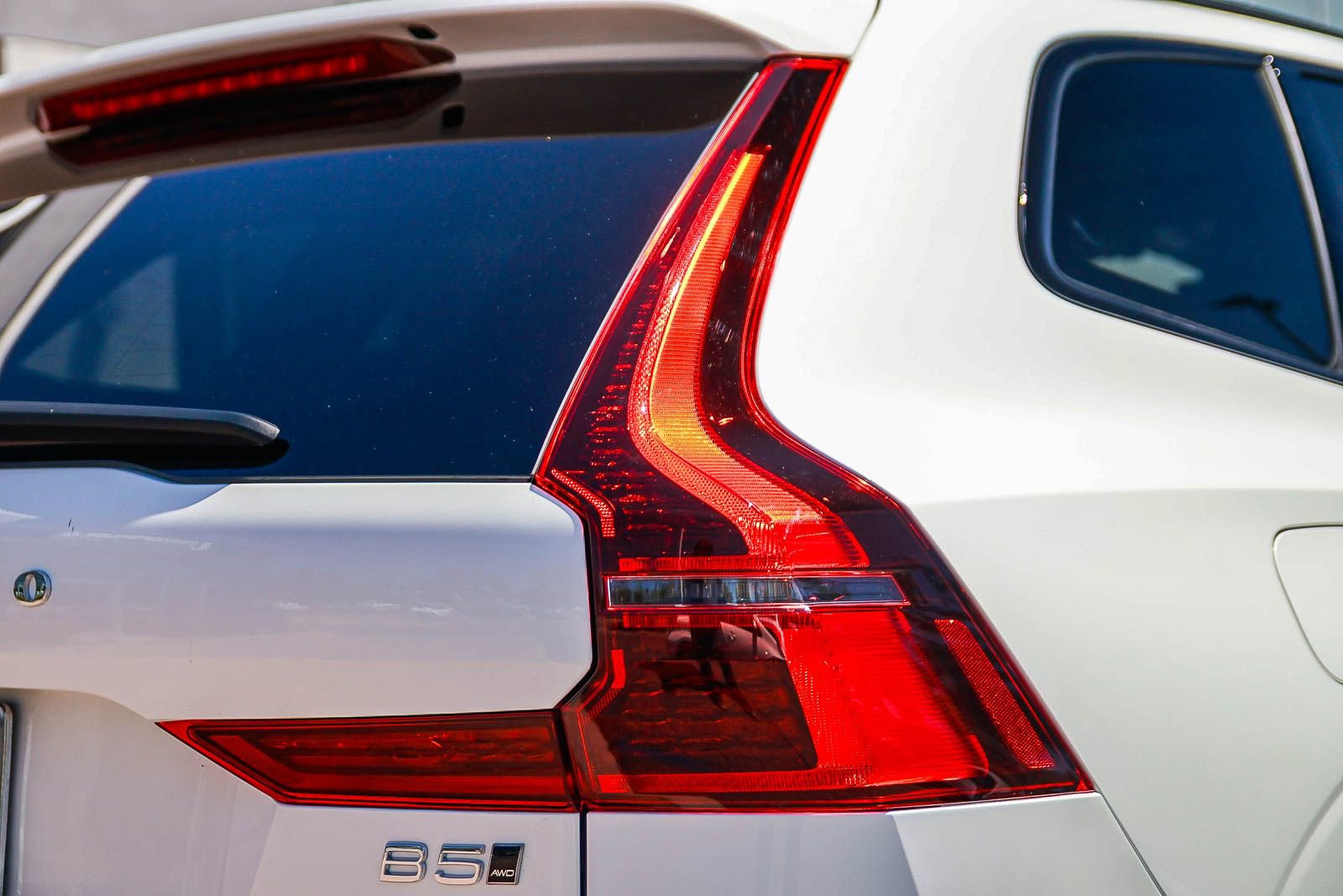 Certified 2026 Volvo XC60 B5 Plus w/ Climate Package PRO AWD/4WD image 9