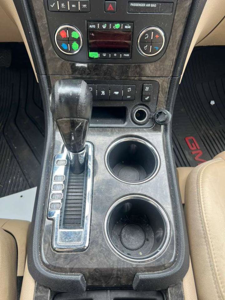 Used 2011 GMC Acadia Denali image 21