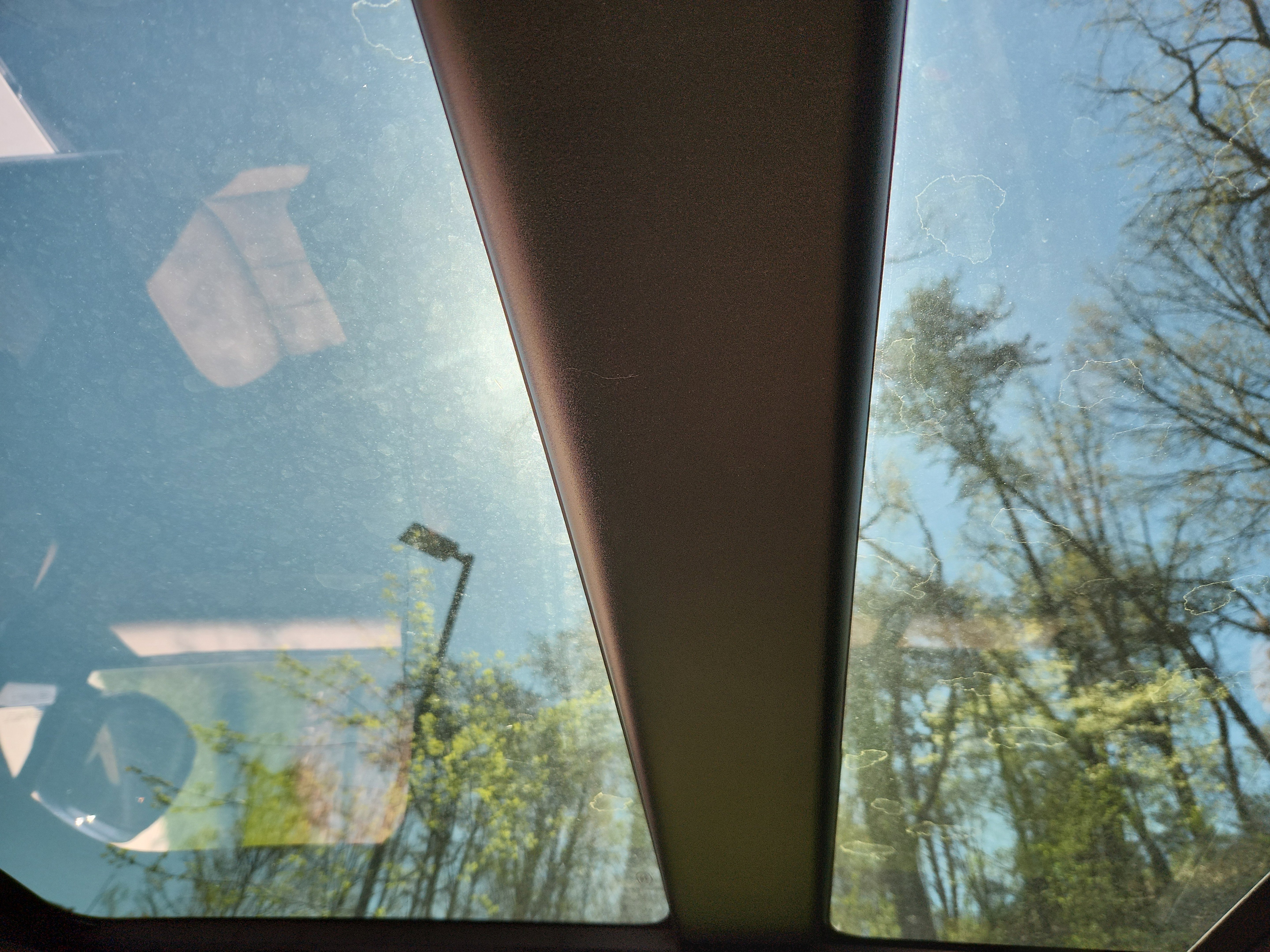 New 2025 Land Rover Range Rover SE image 27