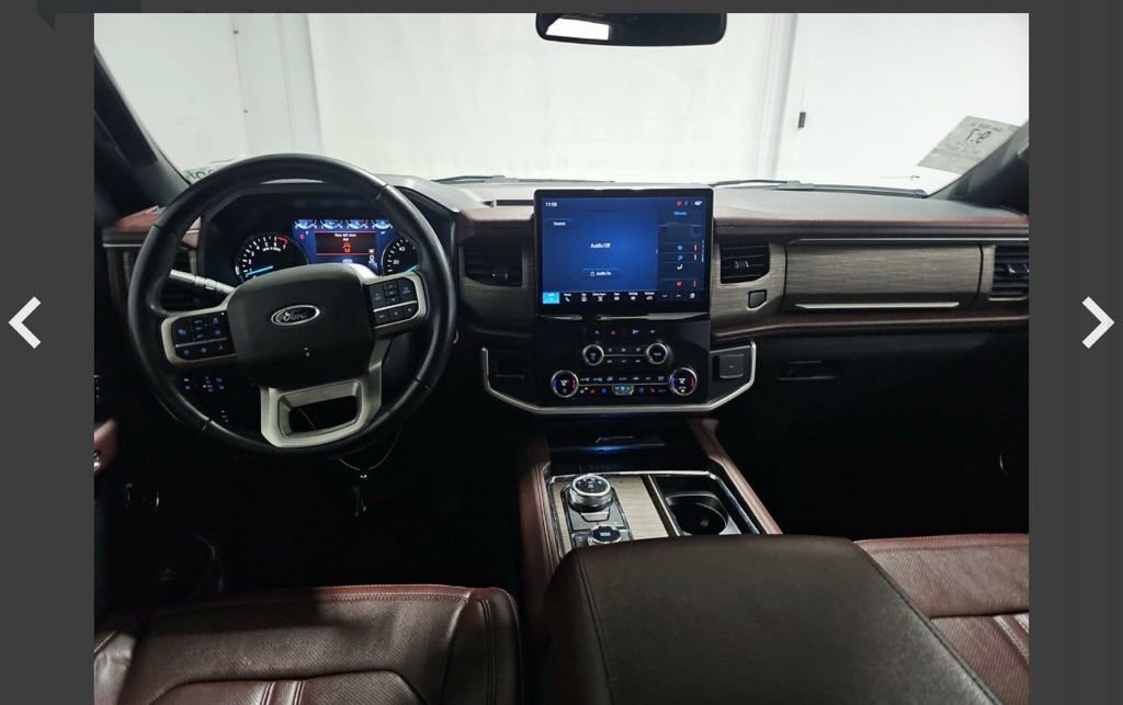 Used 2024 Ford Expedition Max Limited image 13